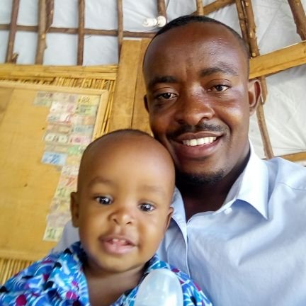 Né à muzinda dans une famille modeste mais aimé par le Bon Dieu