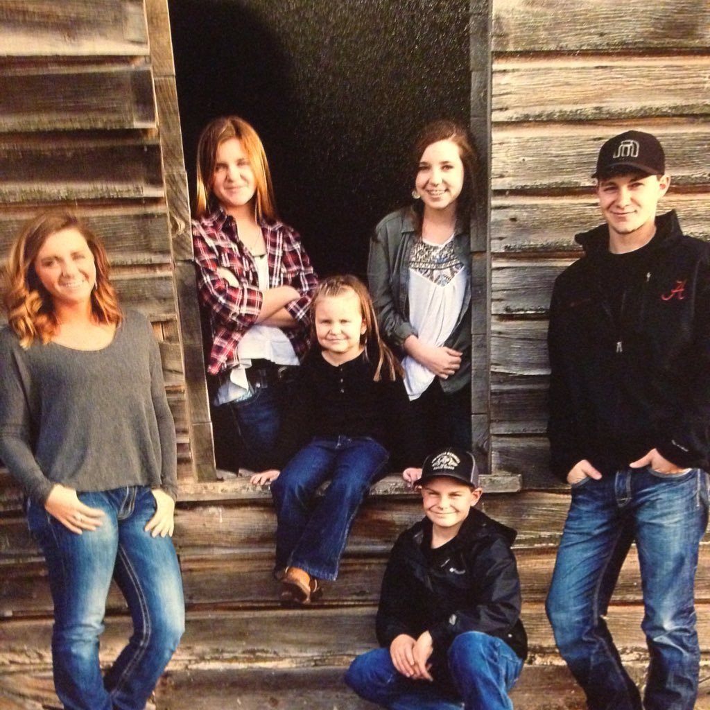 jeanniefessler's profile picture. Ranchers wife, mother of 6, passionate about letting things go and just enjoying this wonderful life!