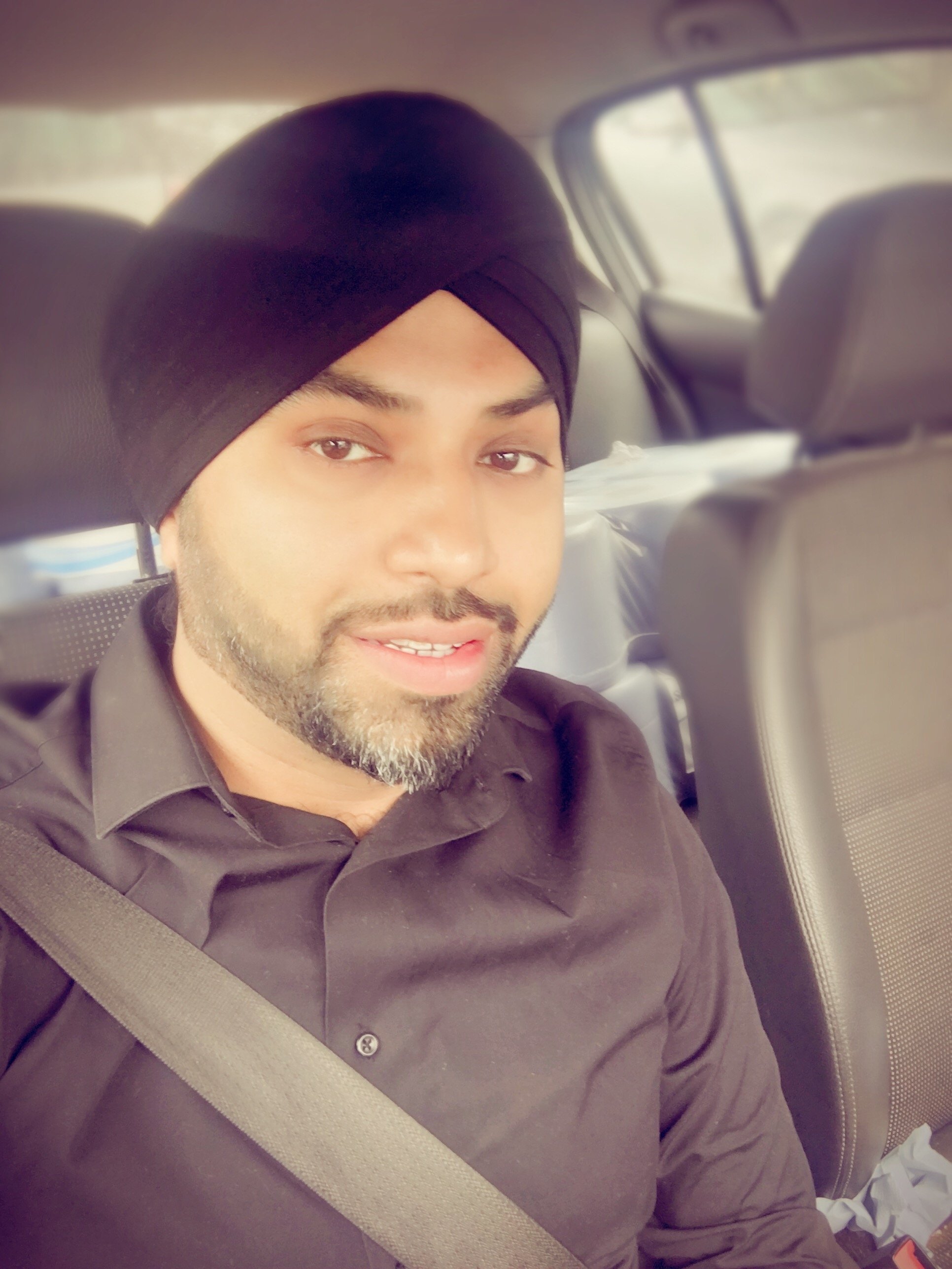 AjinderKapoor1's profile picture. 