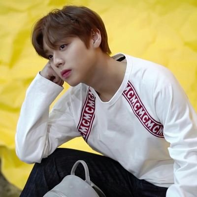 สวัสดีชาวชิปเปอร์ #หลินฮุน ทั้งหลายยยยยย ฮิ้ววว พี่จะหวีด หวีดให้สุดด ให้เขาได้กัลลลลล อิ น่องก้หวีดน้องหวีน้าาาา #จินฮวี