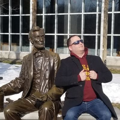 elcitro's profile picture. I believe it was a boaking accident.