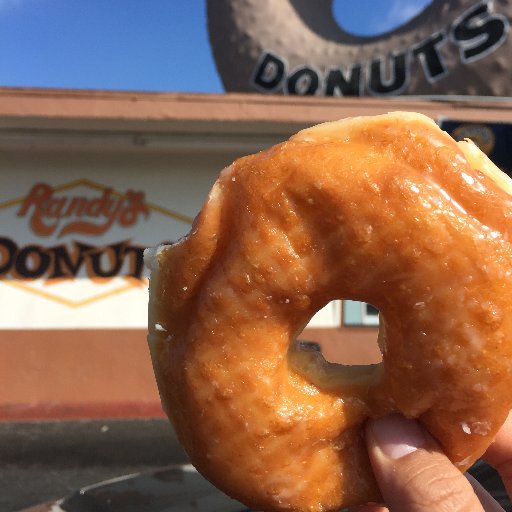 m00dief00die's profile picture. sometimes i get angry. food ALWAYS makes me happy.