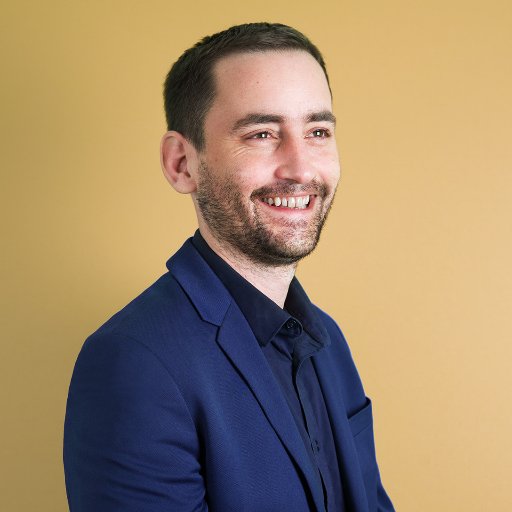 𝗟𝗶𝗻𝗸𝗲𝗱𝗶𝗻 expert | 𝗖𝗼𝗮𝗰𝗵 digital | Co-fondateur de 𝗞𝗢𝗭 🖋 + 🎥 |
🔗 https://t.co/iVjHrMOvoa
#linkedin #socialmedia #contenus