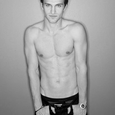 Carpenter_Cop's profile picture. message me if you want this account