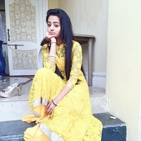 I'm Khadija.
new to twitter
studying in std_10
08 November 2002(my birth date)