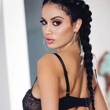 sonia00371's profile picture. American Pornstar