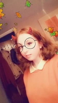 Hey everyone! I'm Kat (she/her) a small ace artist who wants to share with everyone so hello! 💙