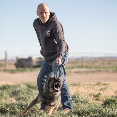 Kwarz10's profile picture. Dad, Gamer and huge hockey fan.