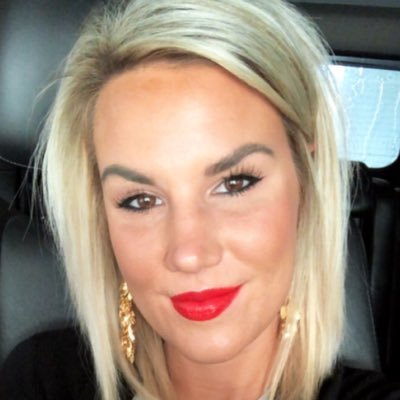 MandyCandyy19's profile picture. 