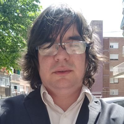 oriol_clavell's profile picture. el últim somni que es perd, es el que no es busca. Pare, cambrer i també locutor de podcast @RacoManga.