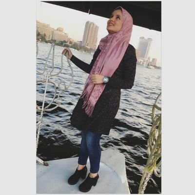 FatmaAh86539024's profile picture. ‏المسرح الترفيه أفلام التلفزيون الجمال الأزياء والفنون والثقافة