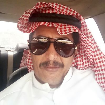 يدك لامدت وفاء لاتحرا وش تجيب
اذا ارجعتلك سالمه حب يدك وخشها