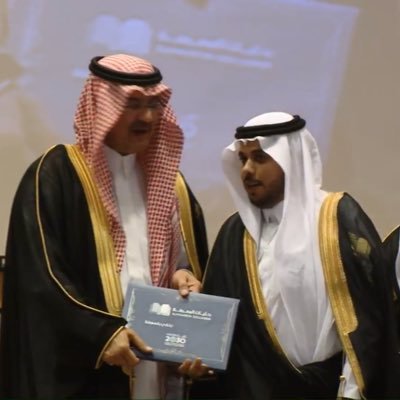 طبيب ابتسم دائما لتبتسم لك الحياة. @ksamcmedina