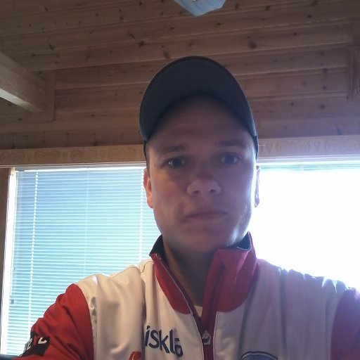 oyvandersen's profile picture. Fra Hardanger. 
Sportsinteressert. 
Nei til VAR. 
FKH.