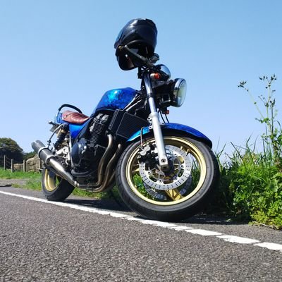 バイク最高！やえー最高！！
バイク大好き！ZRX400に乗ってます！

テンシアさん大好きでよく見てます！


これからバイク垢として使います

【ONE OK ROCK】　【Ex Battalion】　【Skusta Clee】　【Flow G】さん好き！笑

卓球選手の張本智和君いいね👏