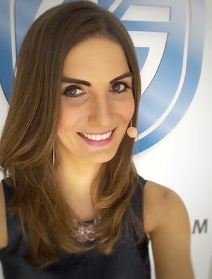 🎬Editorial Host, Speaker 🎙, Communication Expert 💬 My passion: #cars, #digitization, #future mobility, #leadership, #geek topics & good #Coffee