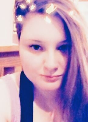 Victori74775317's profile picture. 