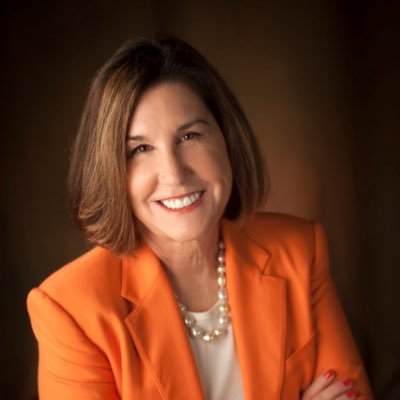 Working to shape #AI #edge #IIot #Cloud #5G #CyberSecurity #IoT #Edge #EdgeComputing #WomenInTech #WomenInCyber #STEM #WomenInAI #Tweets are my own