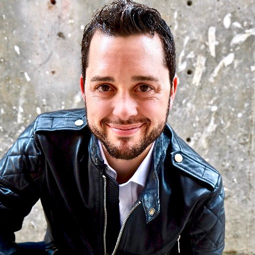 Physicist turned Software Engineer interested in #startups #healthcare #AI | triathlete #70.3 | @girlswhocode facilitator | musician