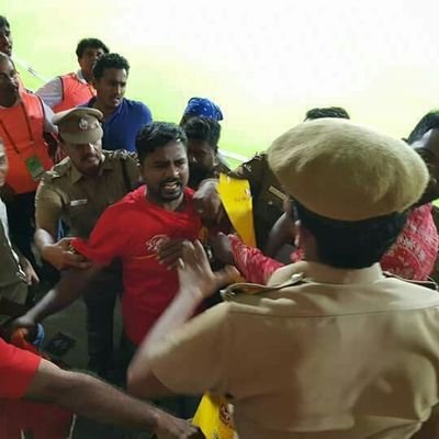 நான் யாருக்கும் அடிமையில்லை
எனக்கு யாரும் அடிமையில்லை