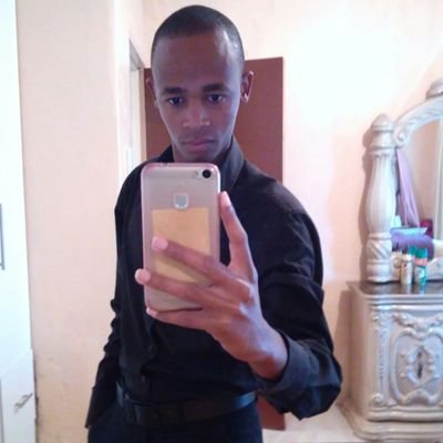 donmotsokolo's profile picture. Am complicated