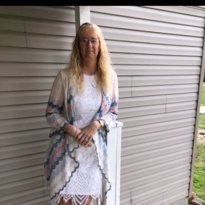 Kim87005864's profile picture. 