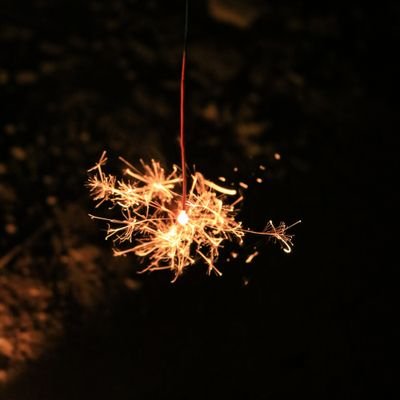 Shizuku_Yuzora's profile picture. 詩人。時々、小説と脚本。いつかの、すべてのわたしたちへ／詩集『わたしたちの天国』『無名人生』『トワイエ』／寄稿『ココア共和国』等
ご依頼・ご連絡はyuzorashizuku@gmail.com