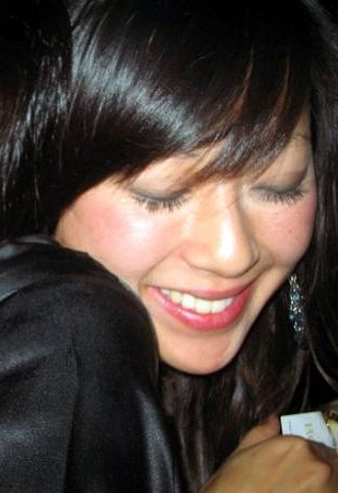 lizzy_win's profile picture. Mother of two. Lover of cupcakes.