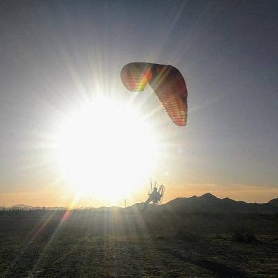 CmpTecnologia's profile picture. tratando de ser coherente con mis acciones y pensamientos