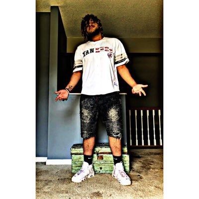 ME AND MY NIGGAS HERE TO RULE ♛YOUNG-KINGS♛
