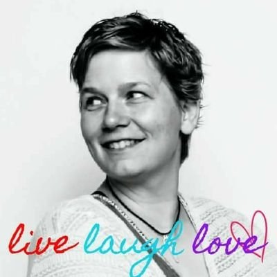 crisconinja's profile picture. Mother, Wife, Gamer, Developer...