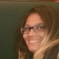 Des (@desmademby) 's Twitter Profile