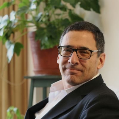 fromeroneira's profile picture. Economista cusqueño, consultor, experiencia en gestión pública y la actividad privada, docencia en Posgrado. Militante del Partido del Buen Gobierno.