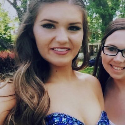 monibast11's profile picture. 19 // Canadian