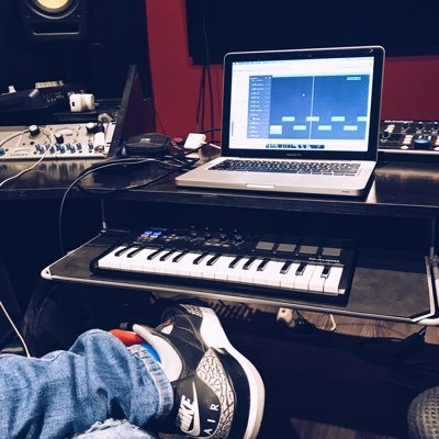 Music Producer X Audio Engineer. Contact Info for Production or Engineering rates: “Giftcartoonz@gmail.com”