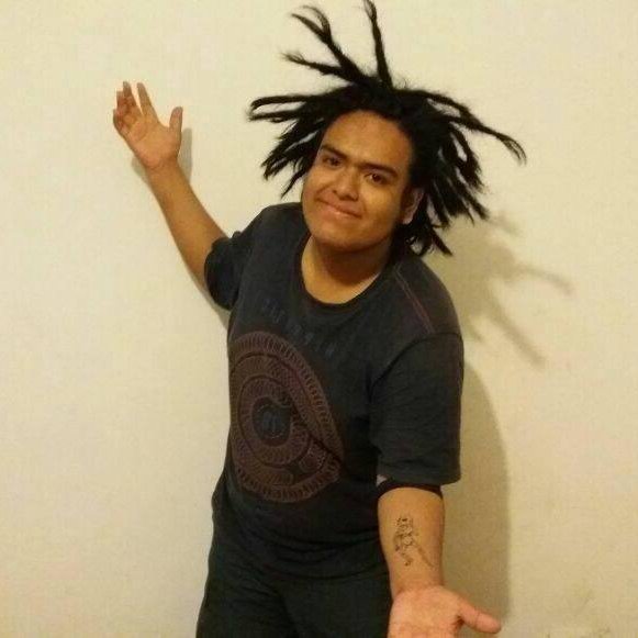 Enemigo de la pseudociencia, activista científico, amante del cielo, la programación y el reggae.