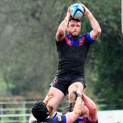 Bezriani's profile picture. 