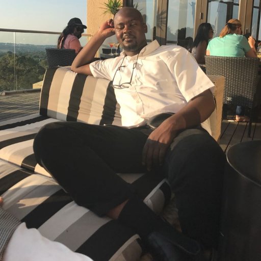 SoLwAzii's profile picture. WATER = HAPPY