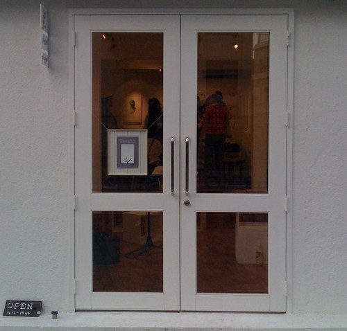 windchime_tokyo's profile picture. WINDCHIME BOOKSとTAMBOURIN GALLERYのニュース＆関連情報をお知らせします。