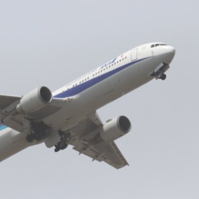 e2bBiecCkDpGedp's profile picture. 200mmレンズで頑張って撮ってます。よろしくお願いします。