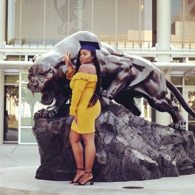 LowkeyRahx3's profile picture. Just A Bronx Girl determined to make it in the world ;#SmartBrownGirl , #TeamBey#ColeWorld #Teacher , #FIUAlumna SC:Lowkeyrahx3