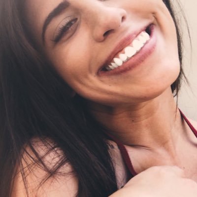 BeatonMolly's profile picture. Stick your bad attitude where the sun dont shine ☀️ 🌸