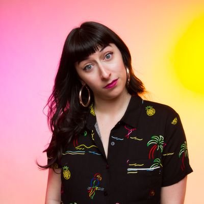 comedian. selfie enthusiast.
Dude Talks to a Lady podcast: https://t.co/4AbLxPiHTh…