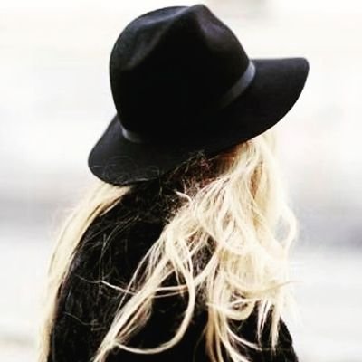 intrepid antipodean | ladylawyer | mediator | endowarrior | ocean lover | 👑🎗🐩🌏👠🐾☀️🧘🏼♀️🌊🕉💜