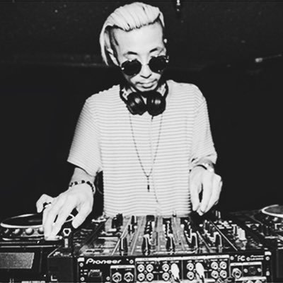 DJ // Producer // Follow me on Soundcloud / Facebook / Instagram