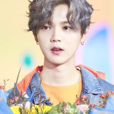 Luhan's Fansite 💐 weibo@HANRI晗日