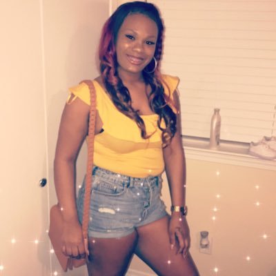 Ambitious📚self sufficient 💵Aubrey's mommy👧🏾medical assistant 💉💉 future register nurse 👩🏽⚕️