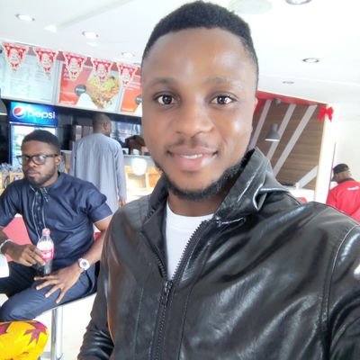 Dannyroyal4's profile picture. Lover of God...putting just one name on the replay.... JESUS. 
#singer #Unique banker