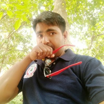 vakiljaihind's profile picture. I favour clean politics