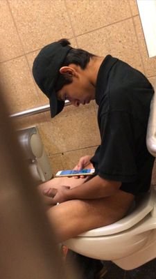ROOKMAN13's profile picture. I like gayman
